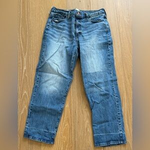 Universal Thread Straight Leg Jeans